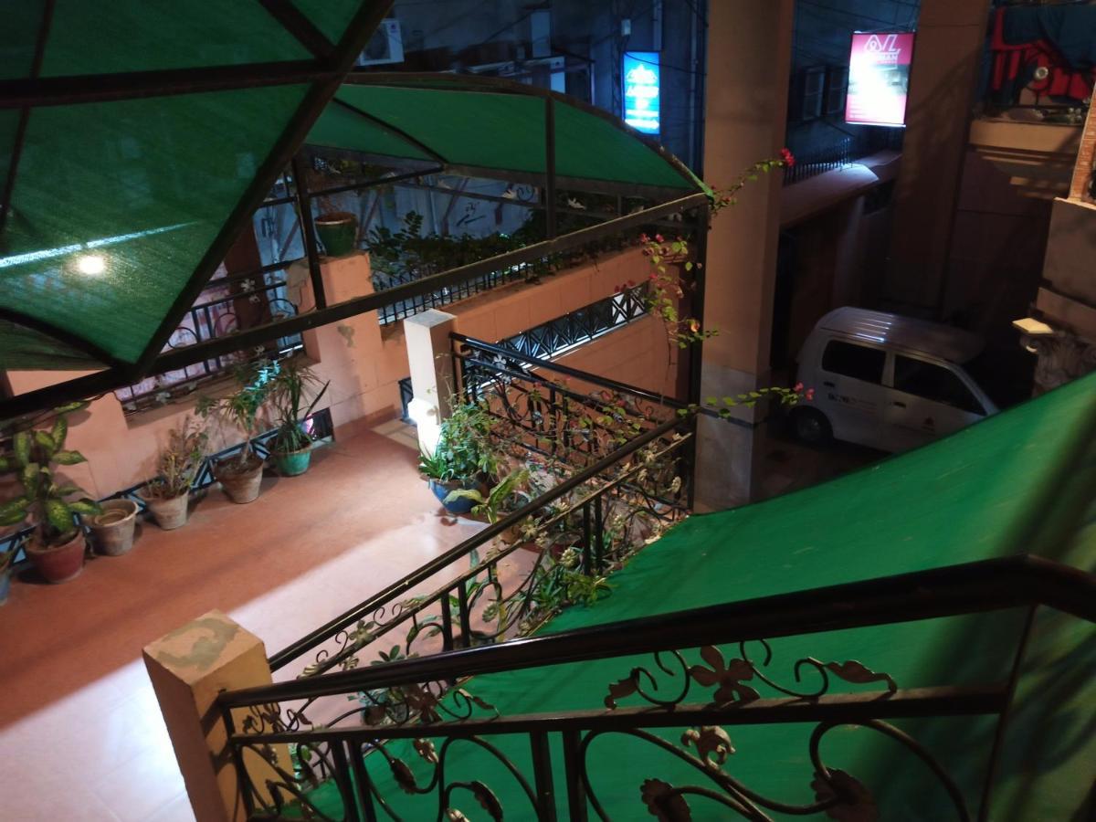 Al Rehman Guest Hous Hotel Hyderabad Exterior photo